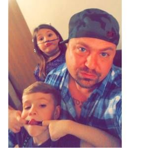 Meet your Posher, Todd